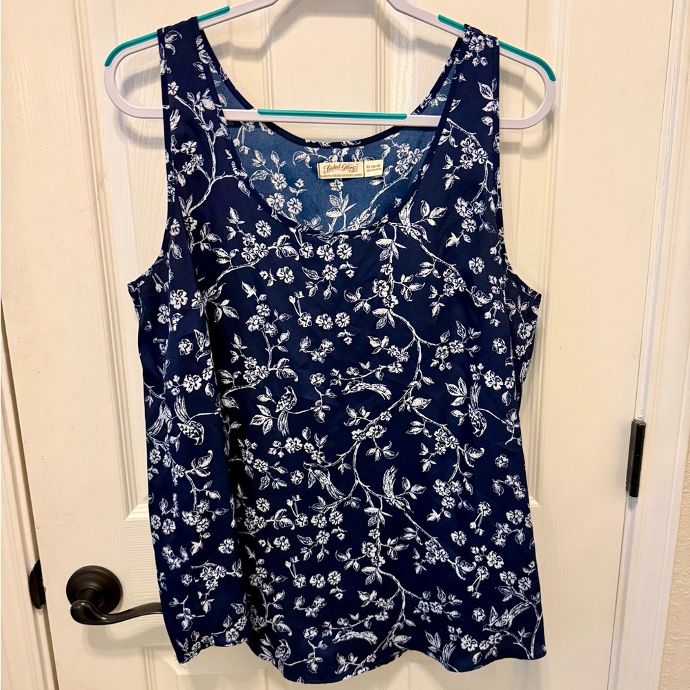 Faded Glory Navy Floral Tank Top